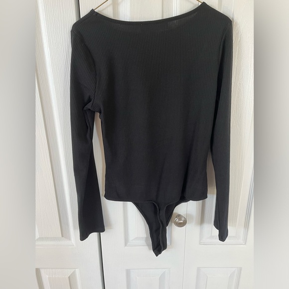 NWT ASTR The Label Long Sleeve Cutout Front Bodysuit - Picture 6 of 6